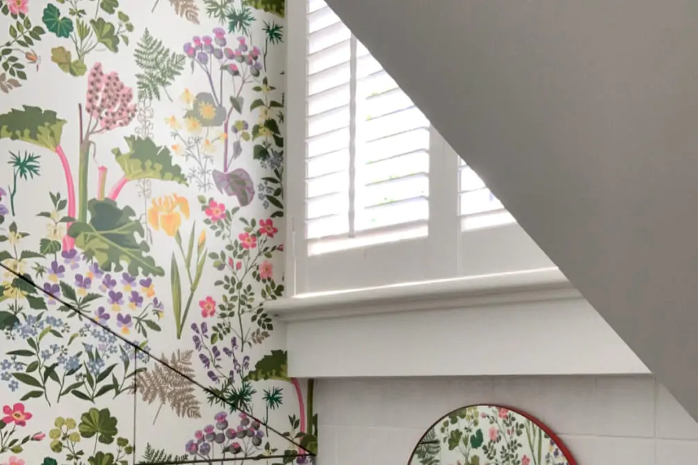 Wallpapering service Guildford